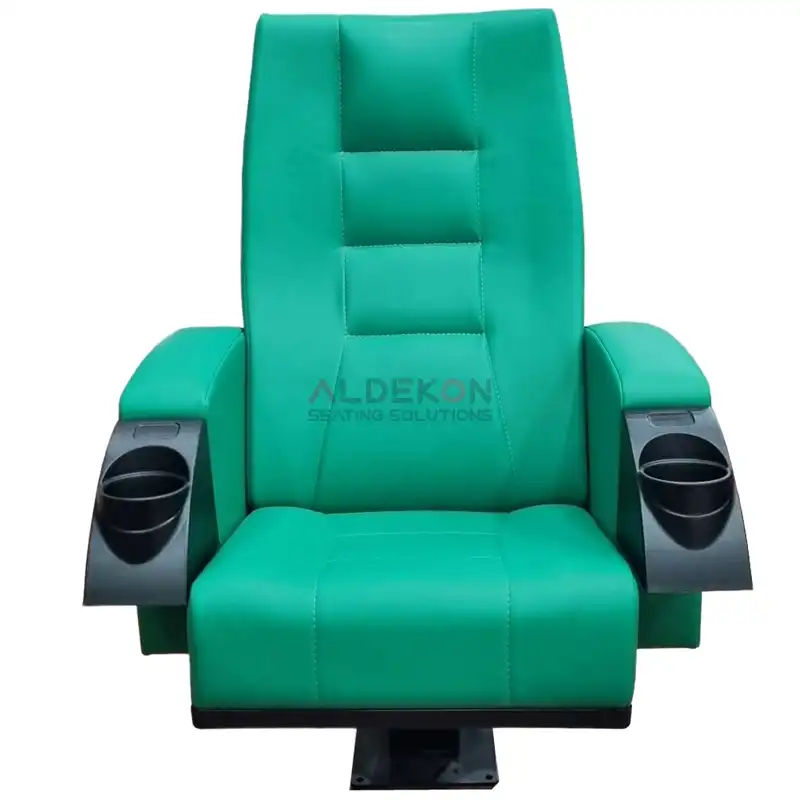 rivne-vip-sinema-stadyum-koltugu-4